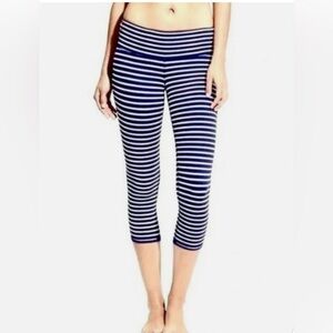 Athleta Navy and White Chaturange Striped crop Leggings size small